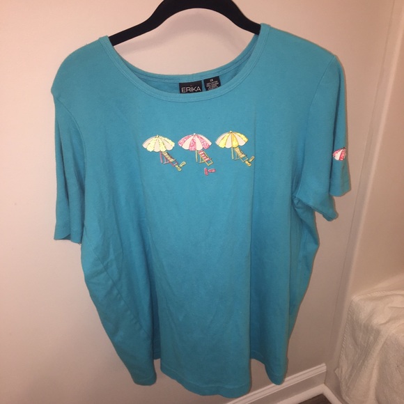 Erika Tops - Erika Women’s T shirt (1X)beach chairs&umbrellas graphic Like❤️to get price drop